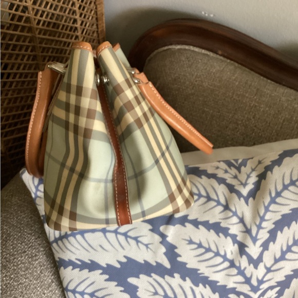 Burberry bag - Picture 5 of 13